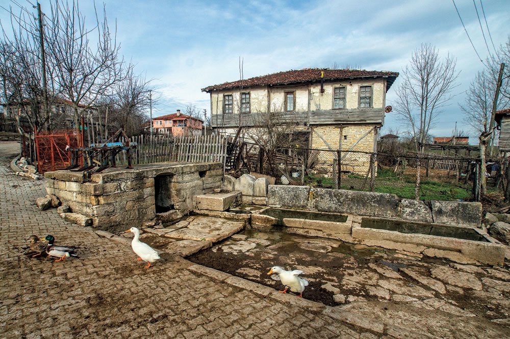 Akçağıl Köyü, Kırsal Roma