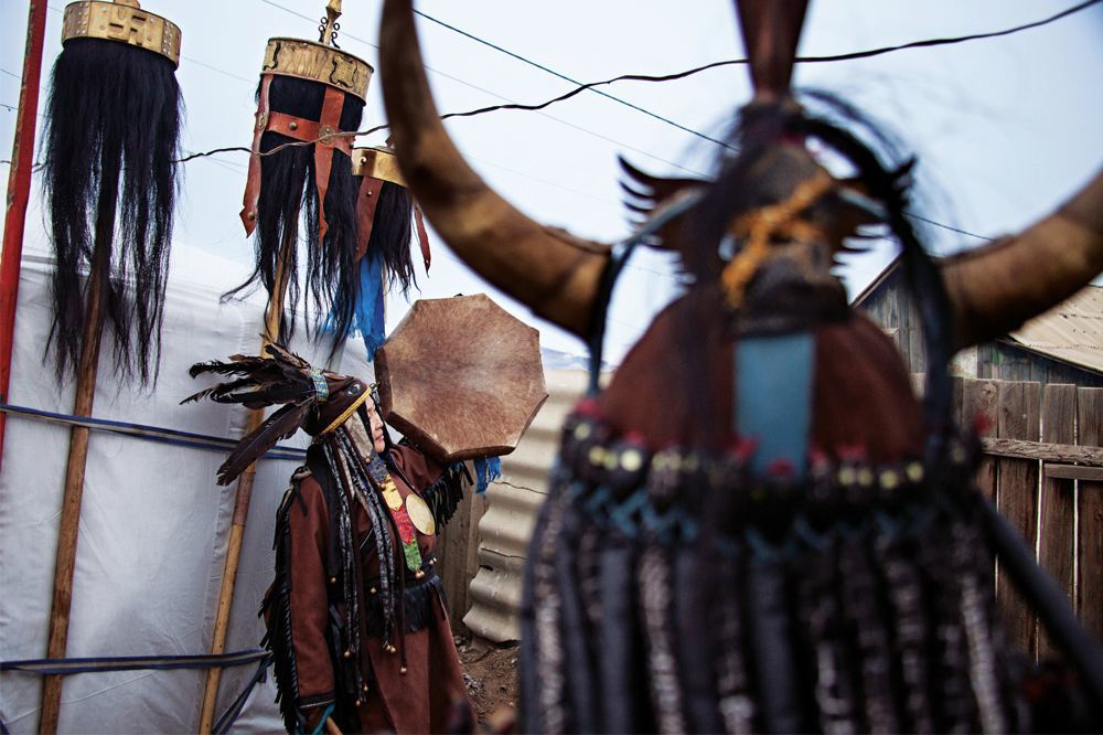 Ay, A, Ay! U, U, U!.. Şamanın Şarkısı