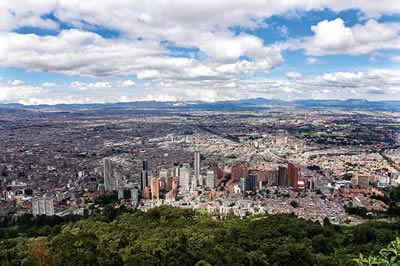 Sen Sevdiğim Bir Dünyaya Aitsin: Gabriel García Márquez ve Yalnızlıklar Kıtası 3g1