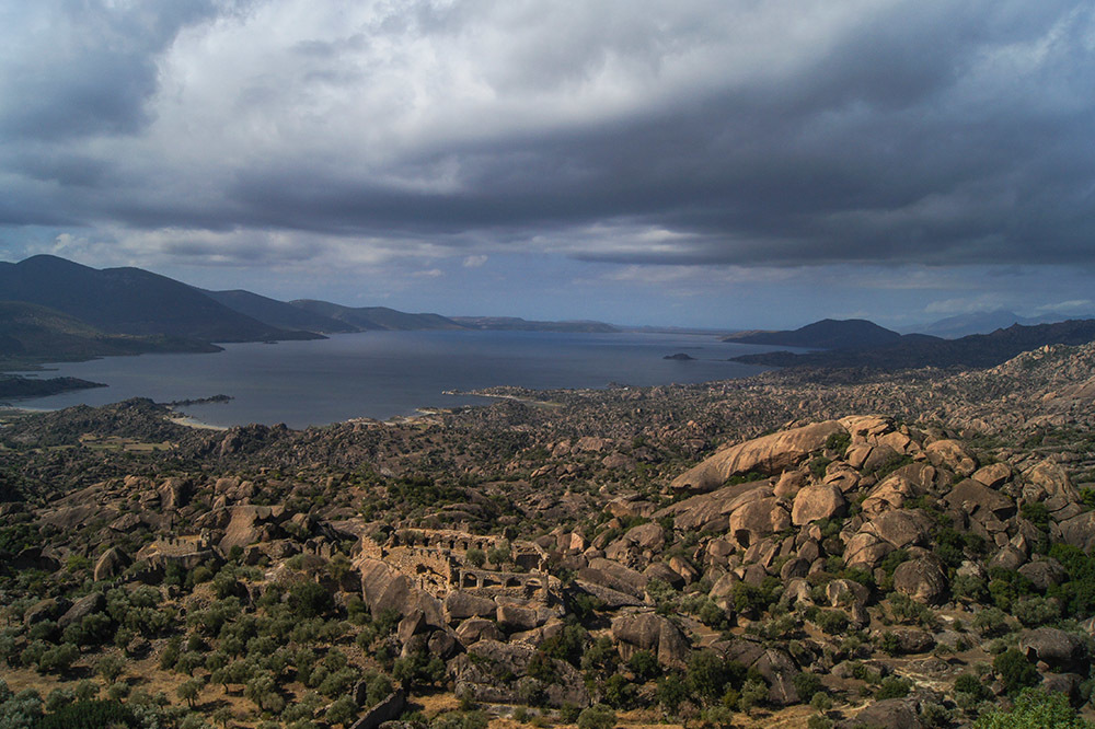 Latmos: Son Sığınak