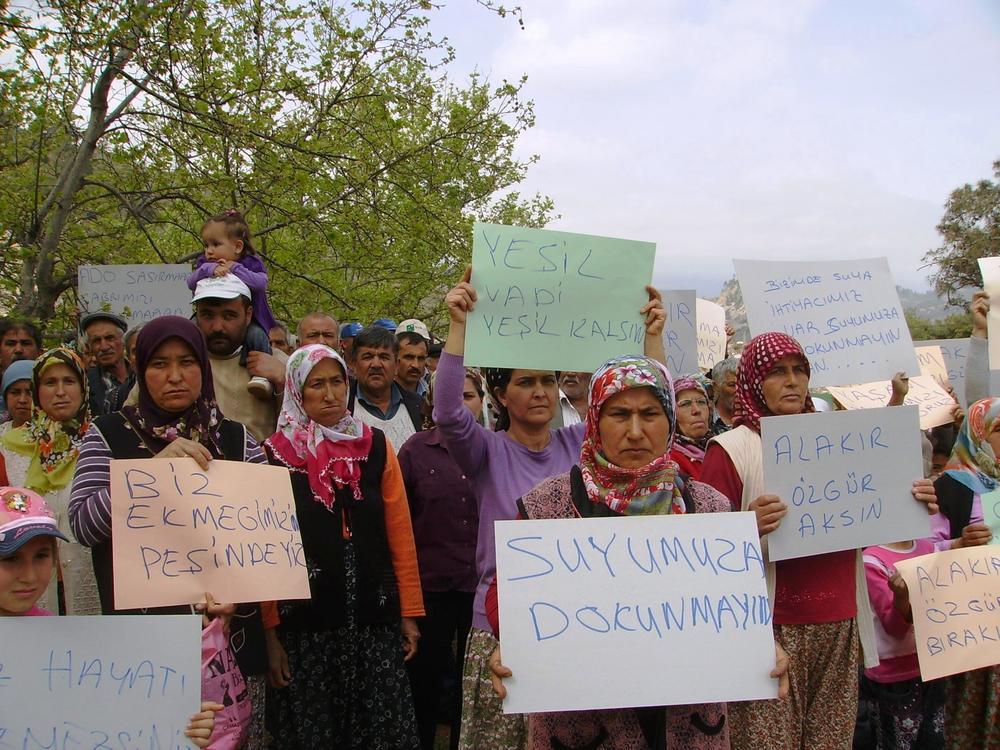 Reis, Alakır'ı Terk Etmeli