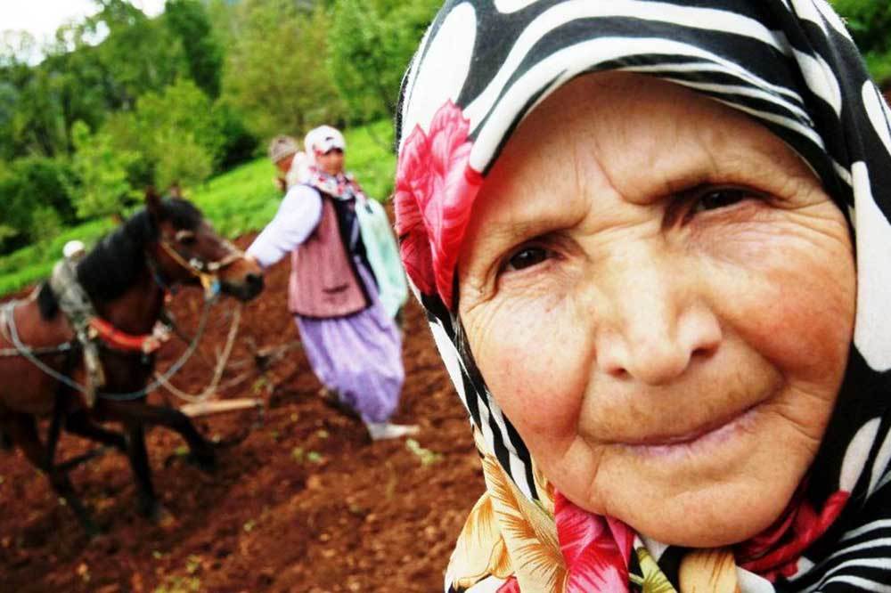Tarımın Yükü Kadınların Omuzlarında