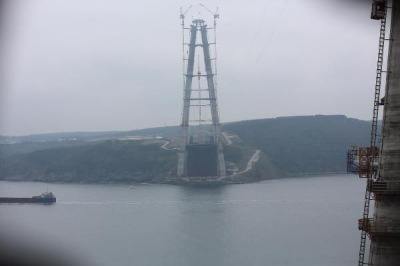 3’üncü Köprü Artık 2 Beton Kuleden İbaret