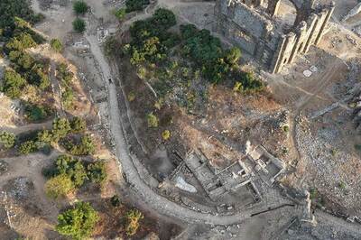 Aspendos'un 2 Bin Yıllık Tiyatro Caddesi