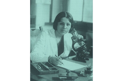 Cumhuriyet Kadınları Sahada