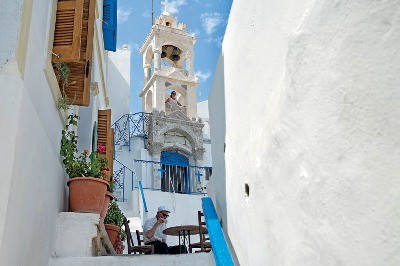 Dokuz Günde Dokuz Ada