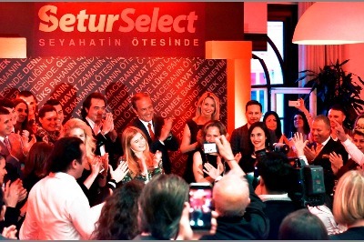 Gerçeğin Ötesinde