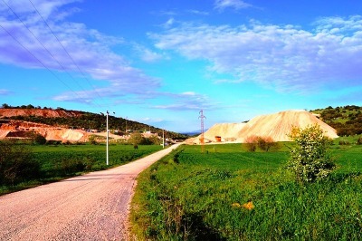 Köylünün Merasını Taş Ocağı Yaptılar  