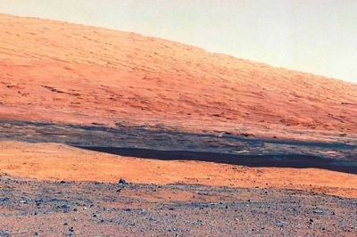 Mars'ta Akan Su Bulundu