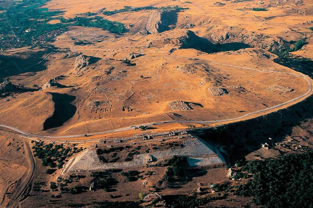 Tunç Çağı Depremleri : Uygarlıkların Çöküşü