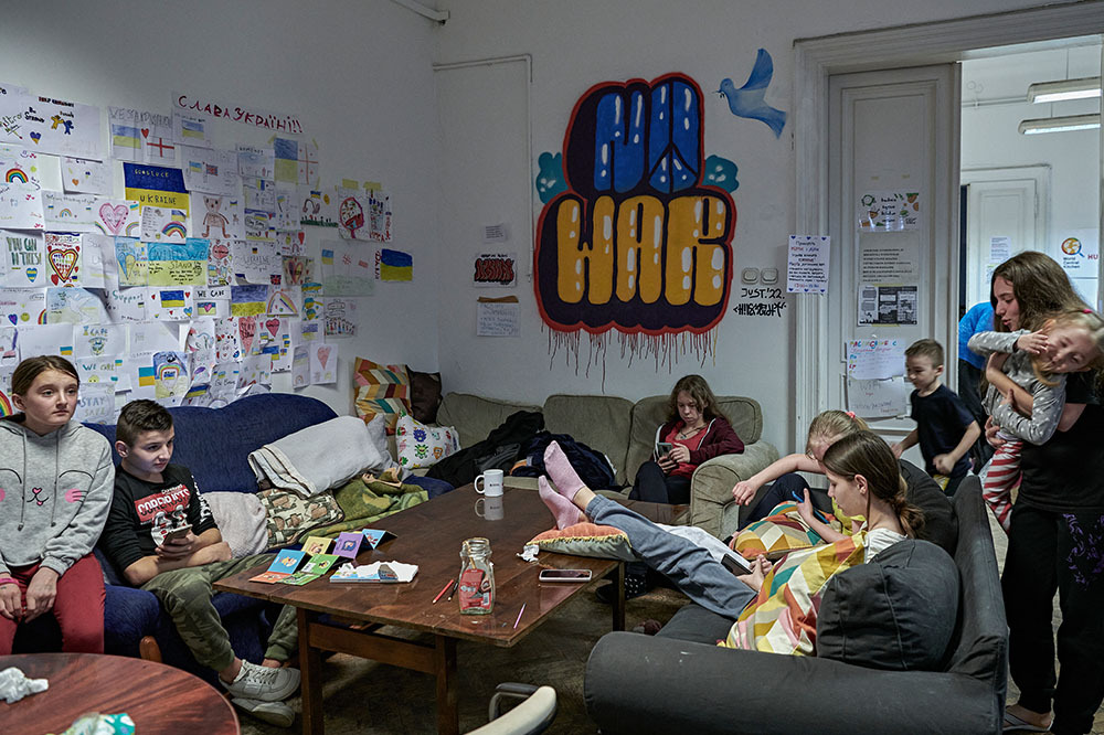 Ukrayna: Savaş, Barış ve Göç