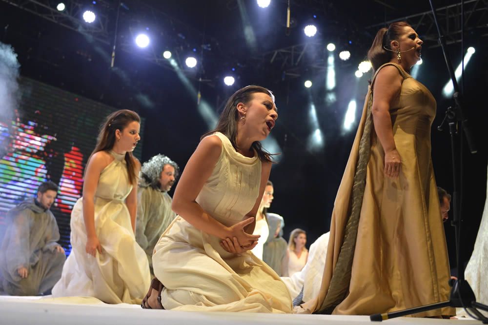 Troia Barış İle Yaşıyor 4